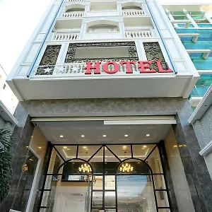 C'lavie - Saigon Airport Hotel